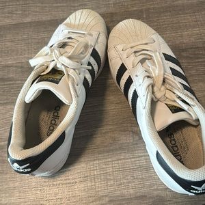 Adidas superstar